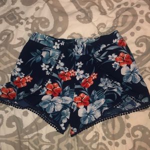 Floral polyester shorts